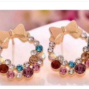 New Absolutely Beautiful Christmas Wreath Multi Colored Rhinestone Stud Earrings